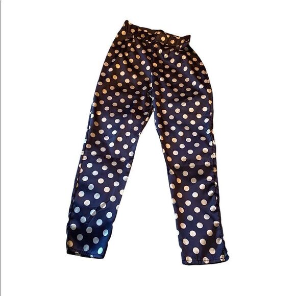 NWOT BOOHOO satin tapered trousers in navy polka dot - Picture 2 of 10